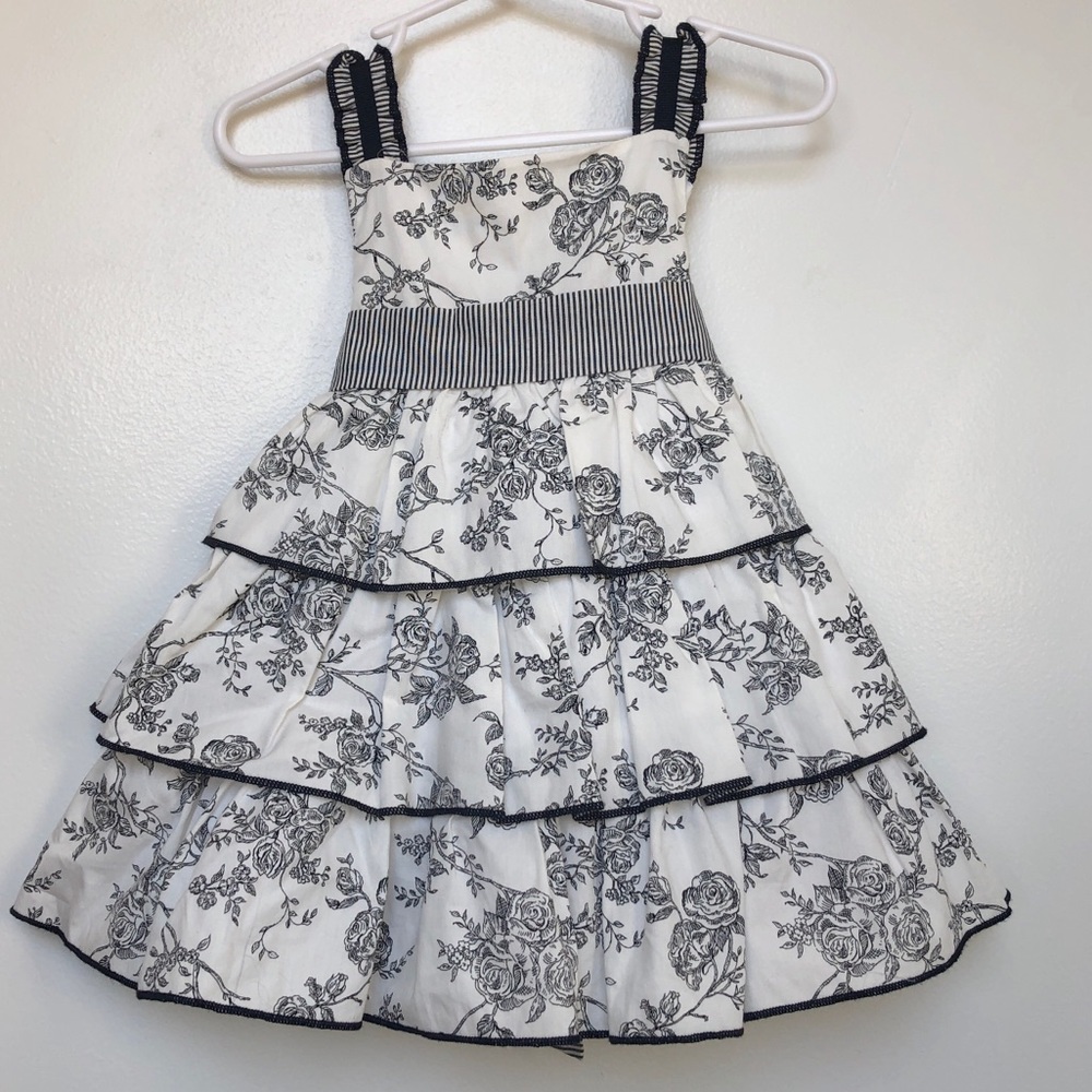 Lydia Jane Dress 🖤